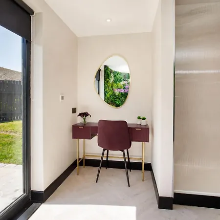 Holly Tree Luxury Апартаменты *
