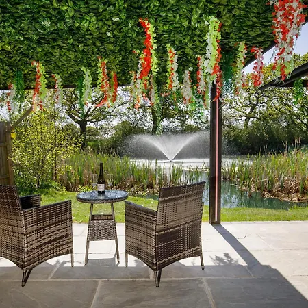 Апартаменты Holly Tree Luxury Skipwith