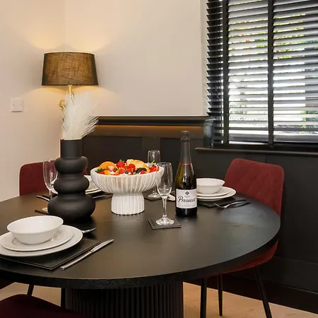 Holly Tree Luxury Апартаменты Skipwith