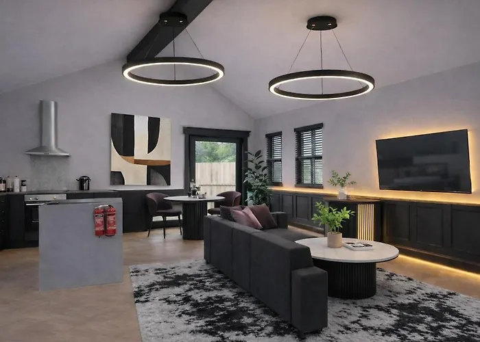 Holly Tree Luxury * Skipwith